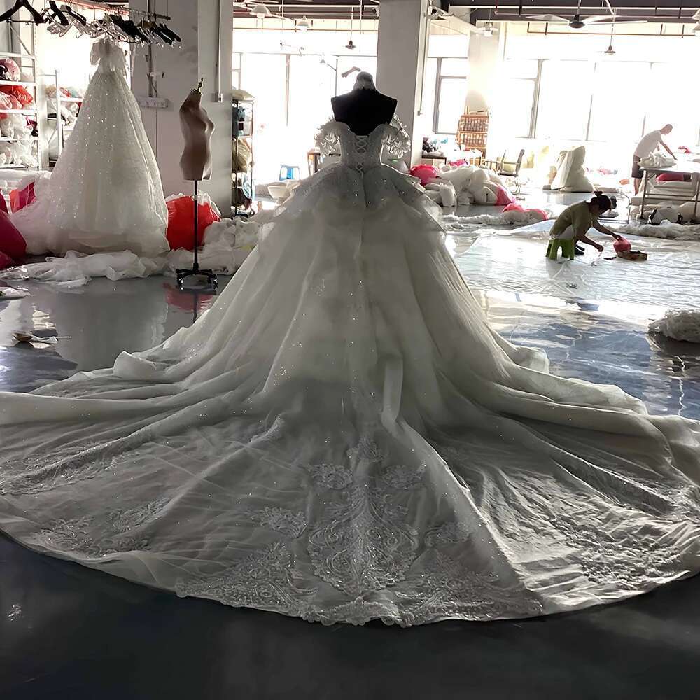 Lace Up Organza Custom White Wedding Dresses Off Shoulder Train Sweep Bridal Dress