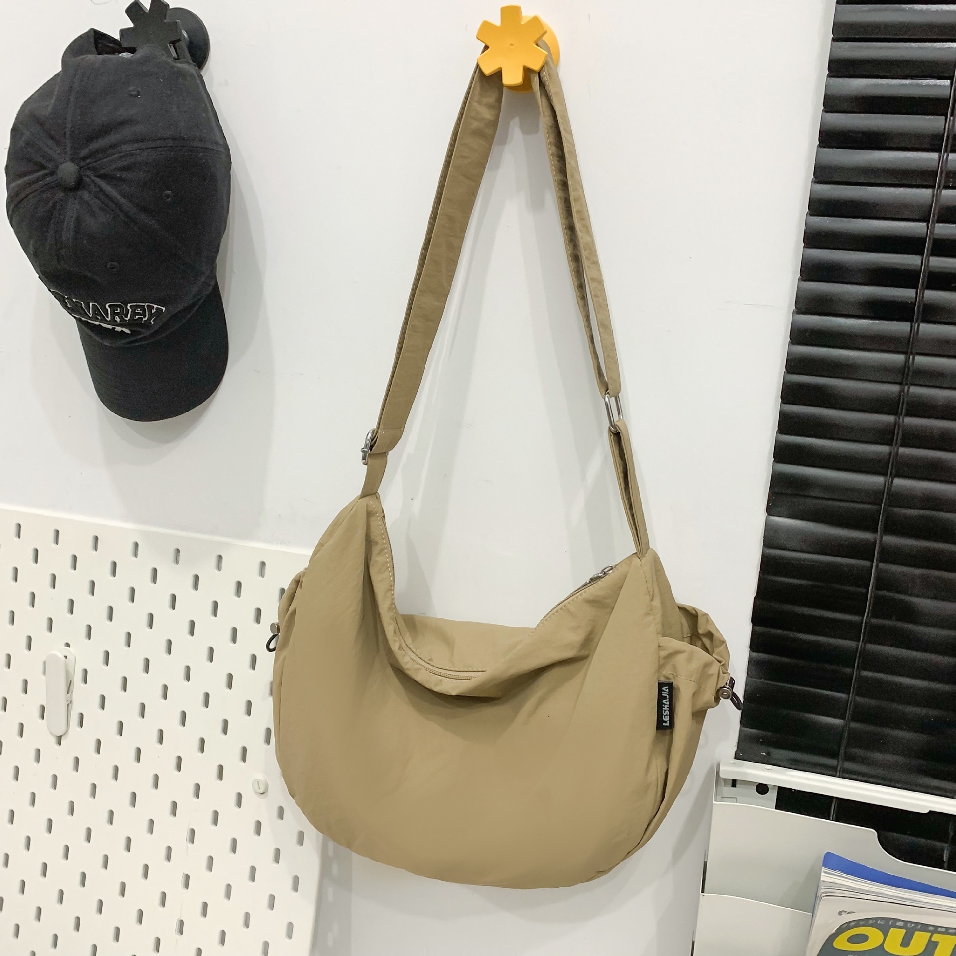 Niche Dumpling Spring/Summer New Style Solid Color Simple Trendy Casual Shoulder Travel Commuter Crossbody Bag #swissmilitary