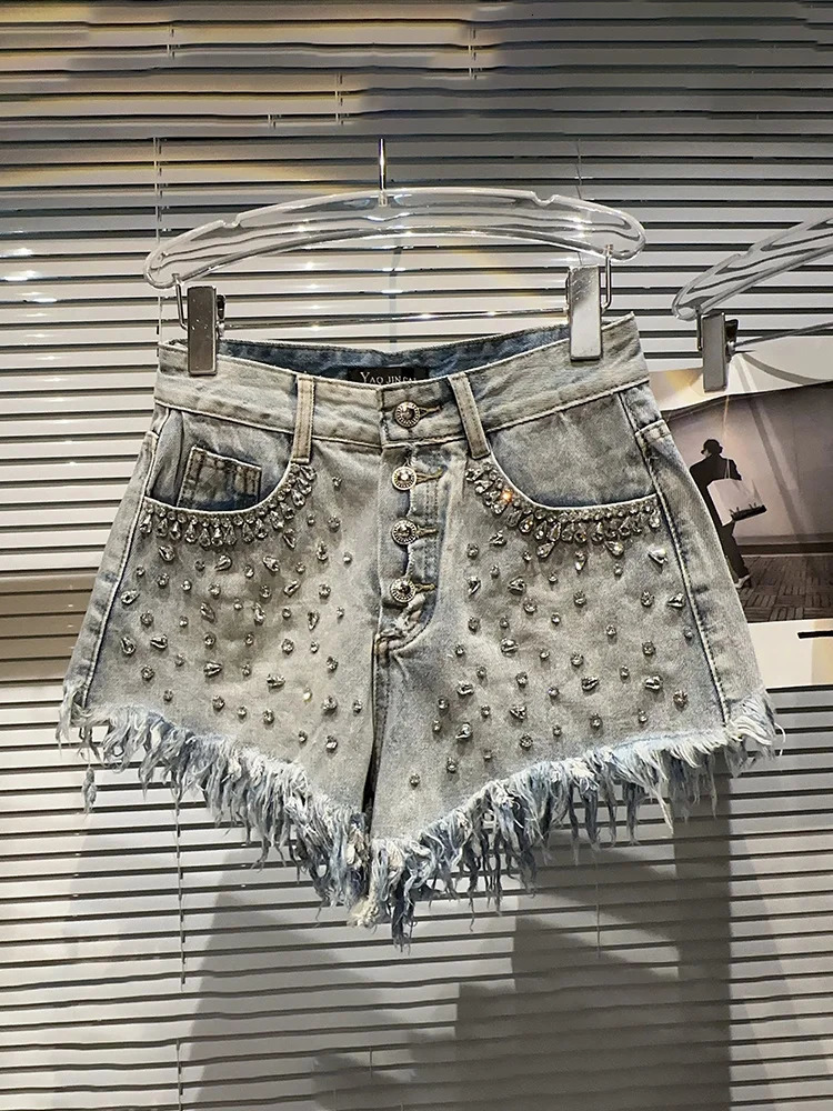 DEAT Womens Denim Shorts Shiny Rhinestone Full Diamonds Burrs Edge Wide Leg Super Short Jeans 2025 Spring Fashion 11XX3737 250227