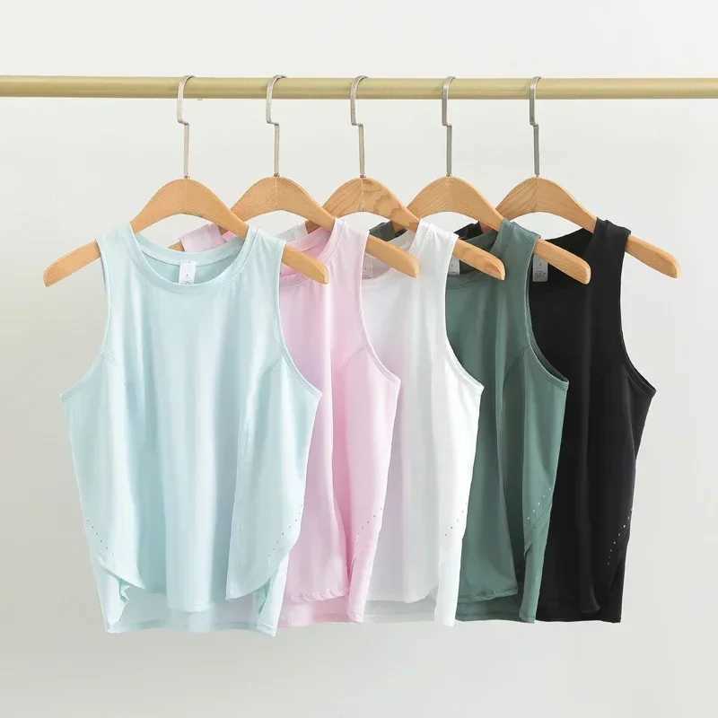 Custom Sculpt Panel Tank Top Sweat-wicking Breathable Classic Fit Waist Length Yoga Running Shirt With Reflective DetailsXJ250228