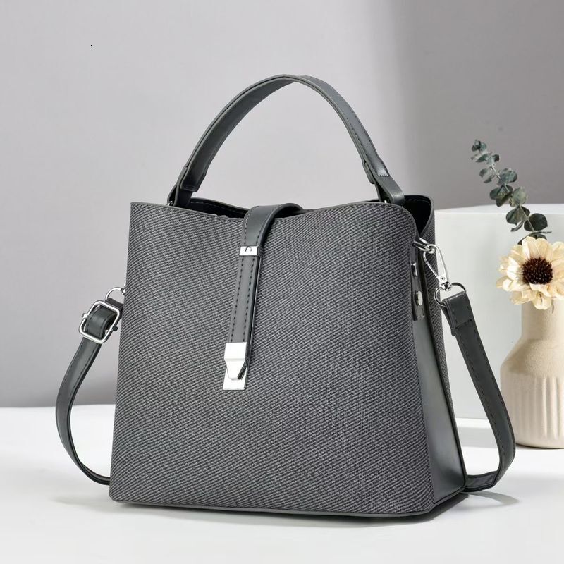 Single shoulder diagonal cross women's fashion bag 2024 new handbag Korean version texture