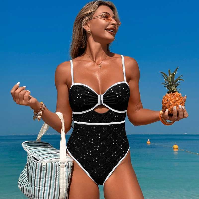 Women's Sexy Swimwear New hot spring swimsuits for women wholesale of Huludao one-piece swimsuits for women with a sense of luxury