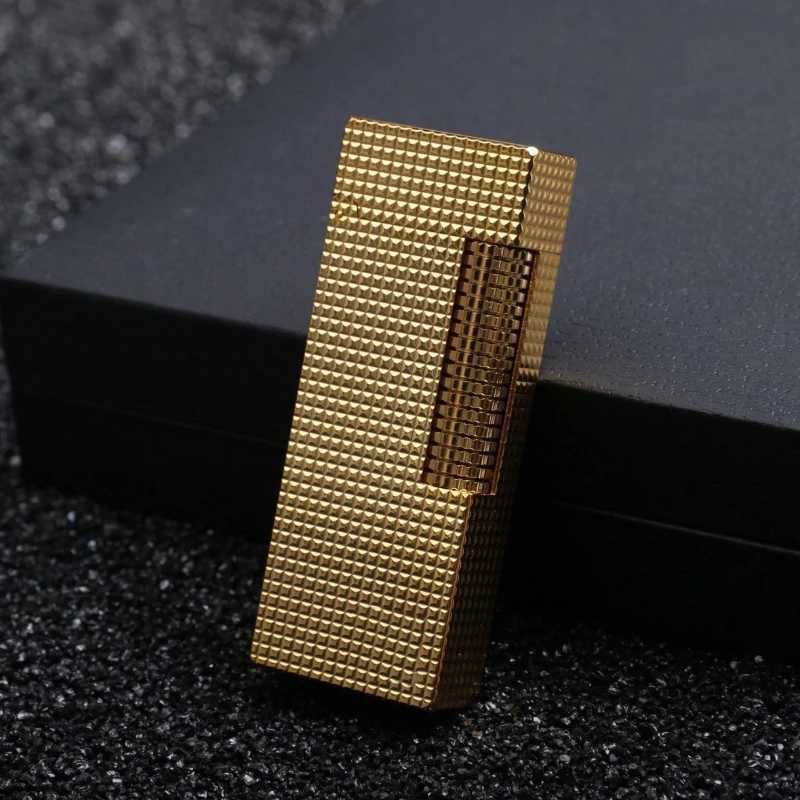 2024 New Luxury Brass Lighter With Side Sliding Gold Carving European ical Grinding Wheel Ignition Lighter Y250228
