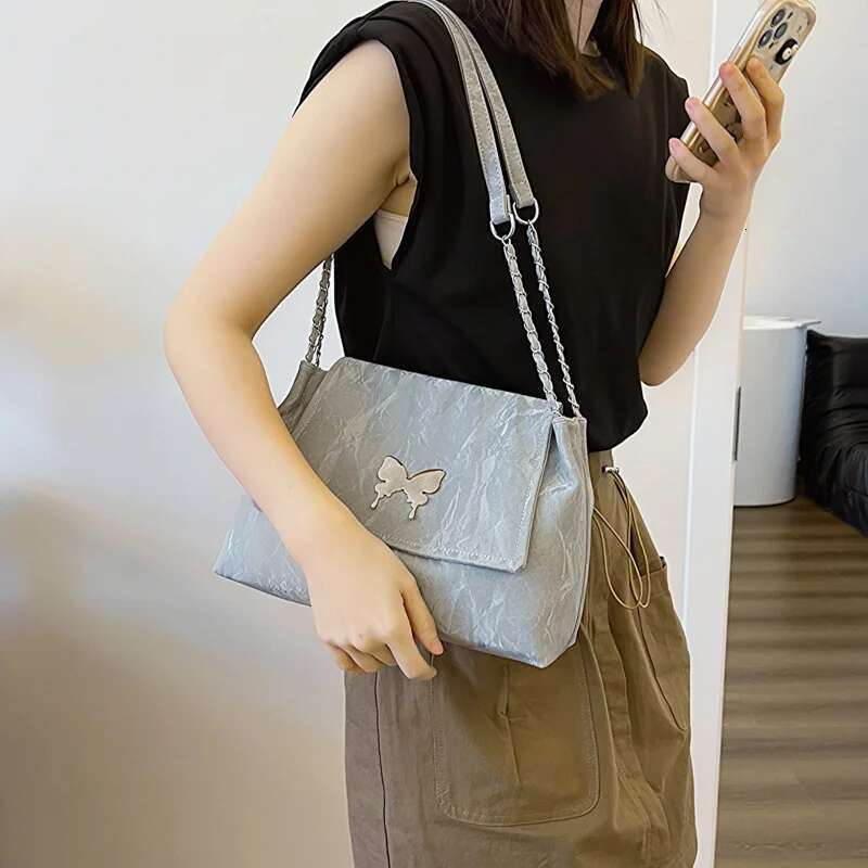 New Ladies Shoulder Fashion Commuter Slanting Cross Women's Bag Girls Hundred Handbag Chain Metal Piece Decoration PU Materi