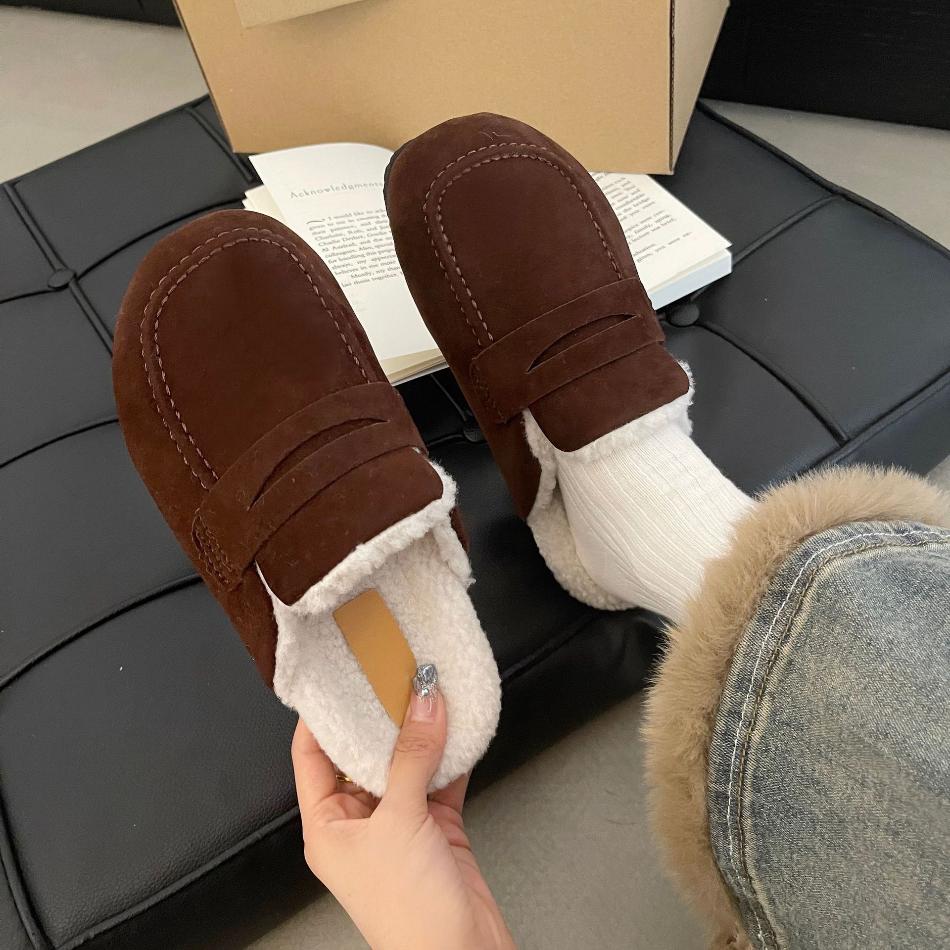 Winter Outdoor Cotton Casual Fashionable Warm Boots Comfortable and Non-slip Womens Home Slippers XW6.5