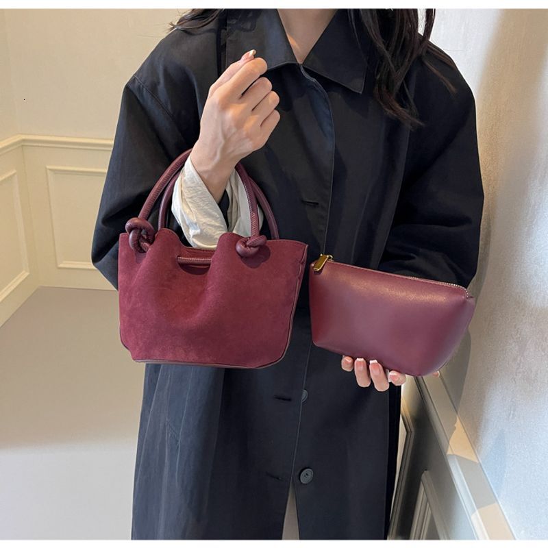 Advanced suede handbag, vegetable basket, water bucket new niche mother and child bag, western-style single shoulder