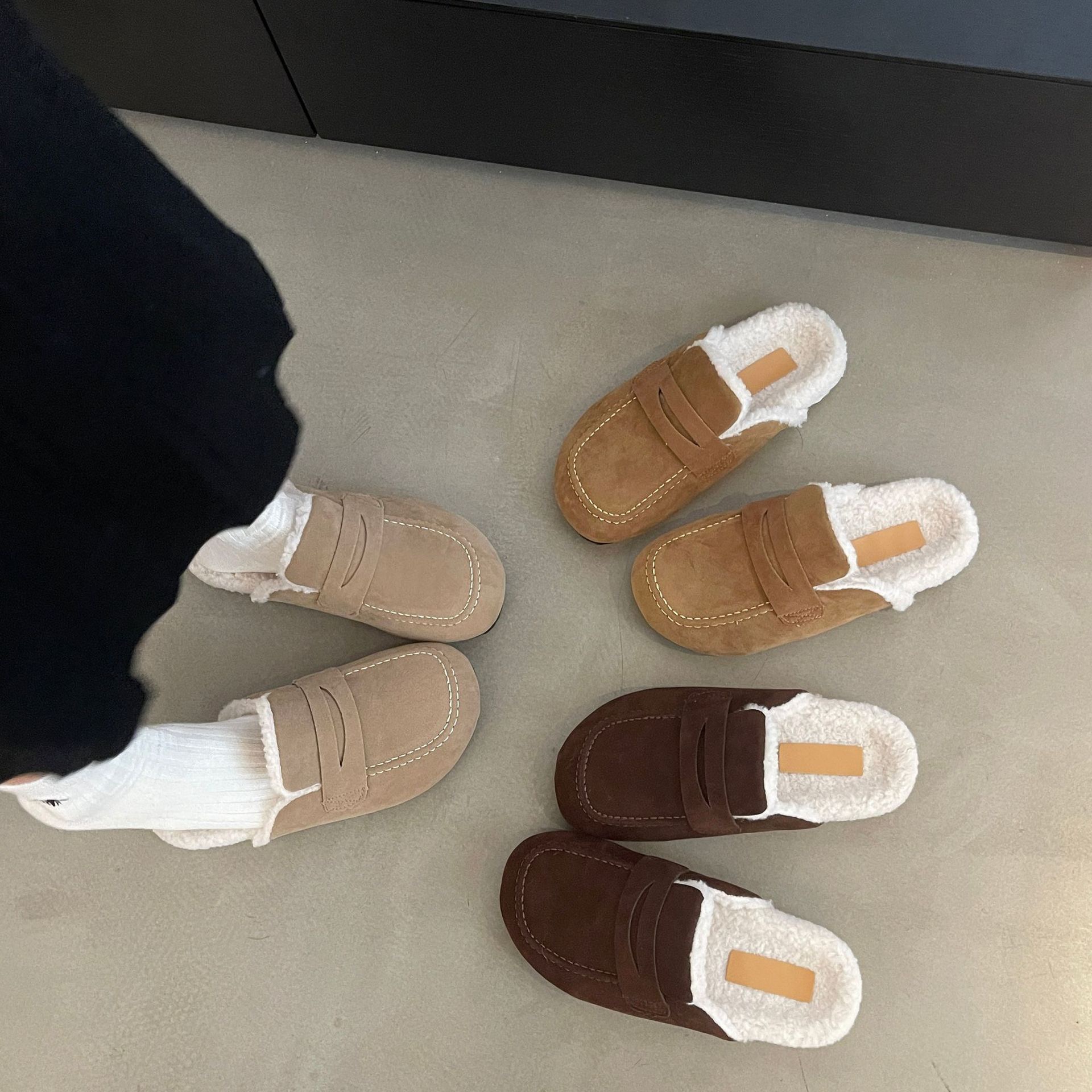 Winter Outdoor Cotton Casual Fashionable Warm Boots Comfortable and Non-slip Womens Home Slippers XW6.5