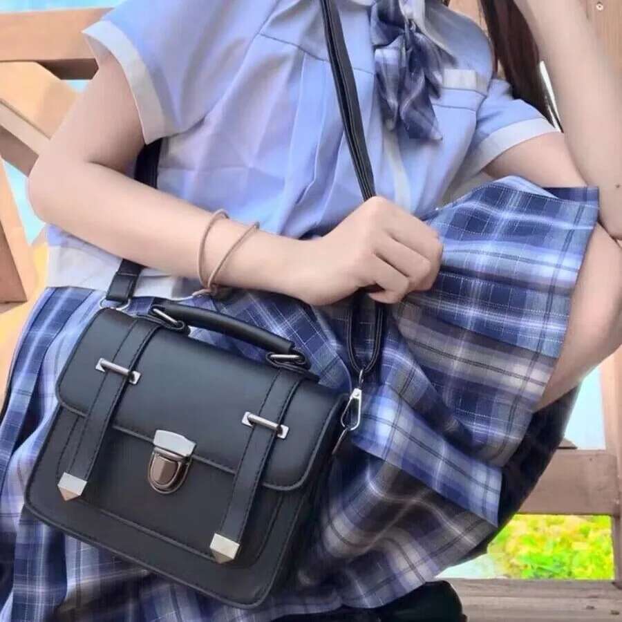Japanese Crossbody Students Retro Handbag College Style Ladies Shoulder Bag Metal Decoration PU Material