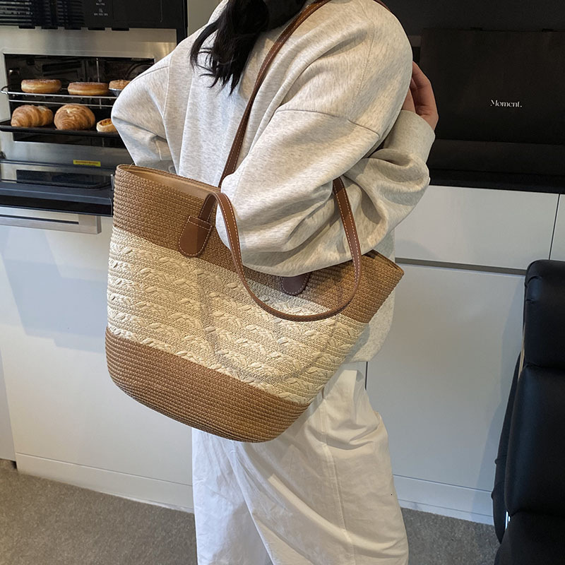 Straw woven for women's summer Instagram style 2025 new beach outdoor travel vacation large capacity shoulder bag #swissmilitary