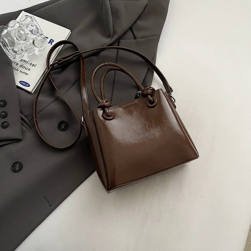 Fashion womens bag leather handbag vintage solid bucket shoulder messenger 250221
