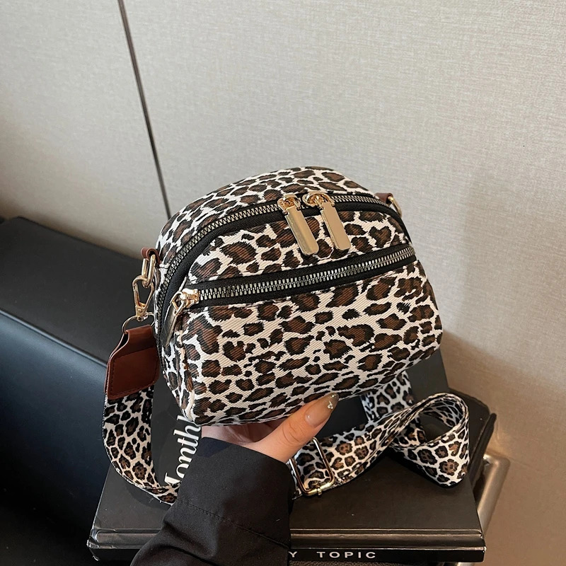 Casual Leopard Print Small Circular Shoulder Bags Personality Compact Portable Wide Straps Womens Crossbody Bags 2025 250218