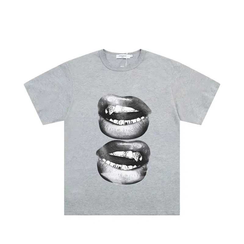 Retro Simple Sexy lips Print Summer Cotton T-Shirt Fashion Men Clothing Fashion Tops Tees Men Casual Solid Color Streetwear TopsT250227