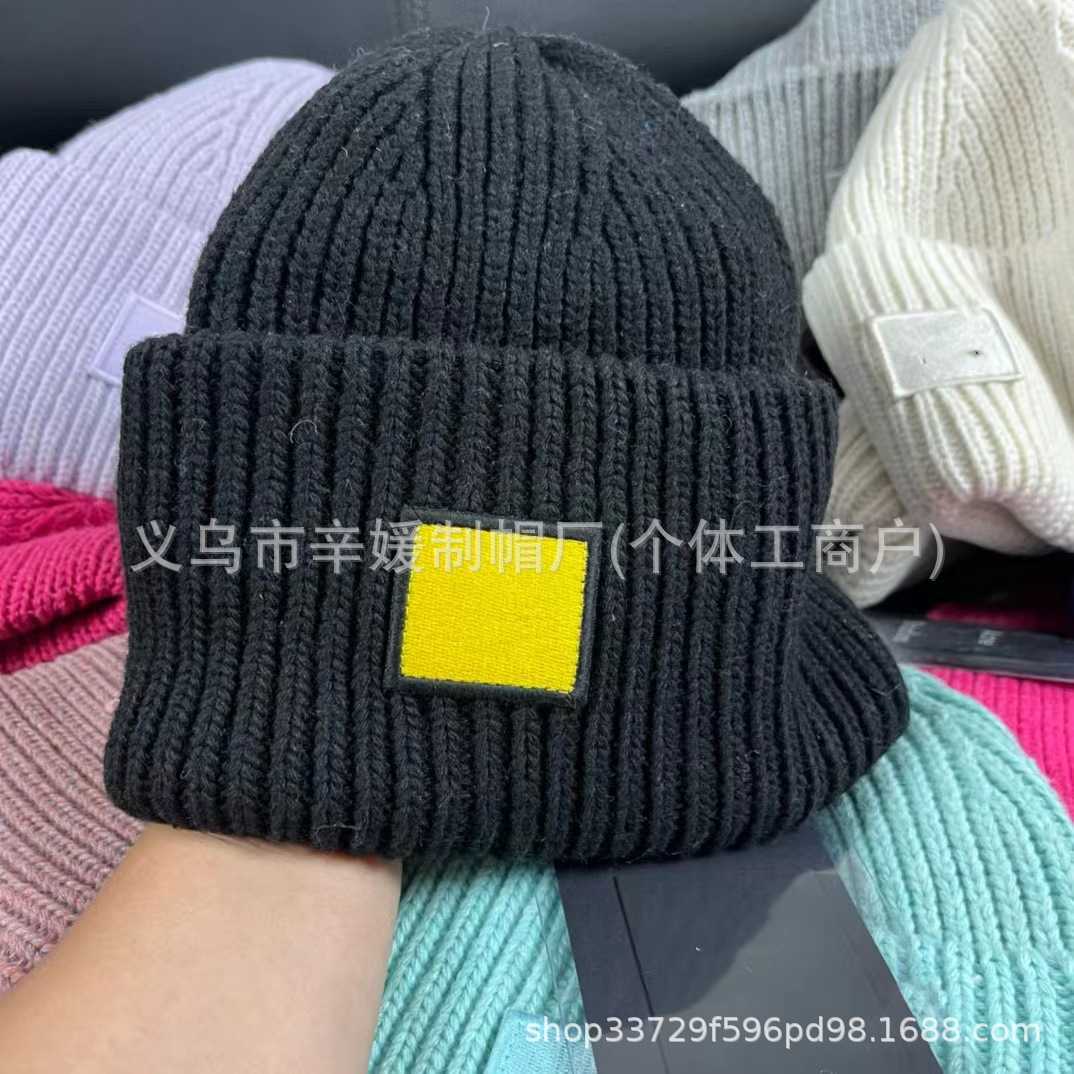 BeanieSkull Caps Autumn and Winter New Square Logo Smile Live Streaming Internet Celebrity Same Style Knitted Hat Mens and Womens Knitted Hat Versatil