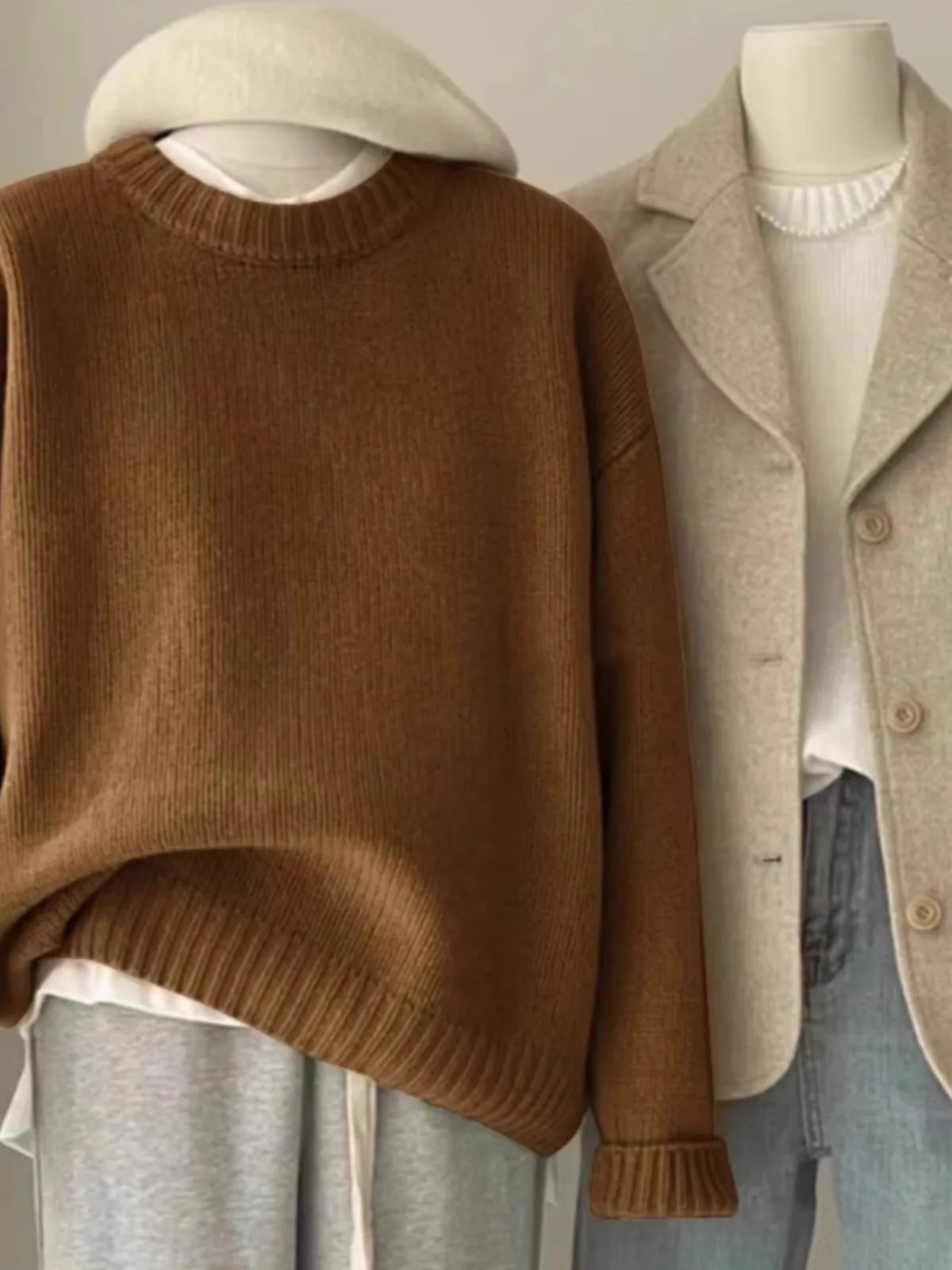 Soft waxy round neck 100 pure cashmere sweater womens loose sweater autumn and winter short base sweater 250227