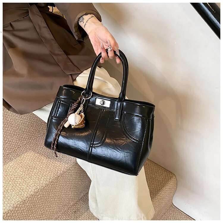 Women's Bags retro large-capacity tote female senior niche design handbag shoulder messenger work bag