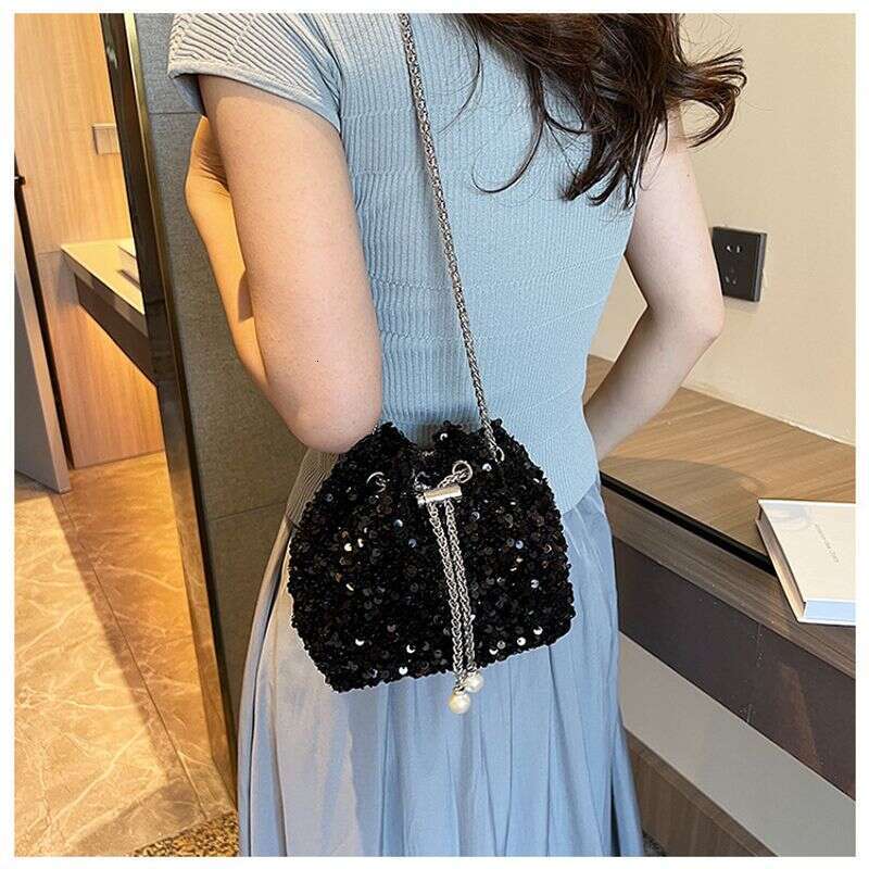 Women's Bags Fashionable and Personalized Sequin for Women in New Korean Version Bucket Stylish Shoulder Trendy Crossbody Dinner Bag