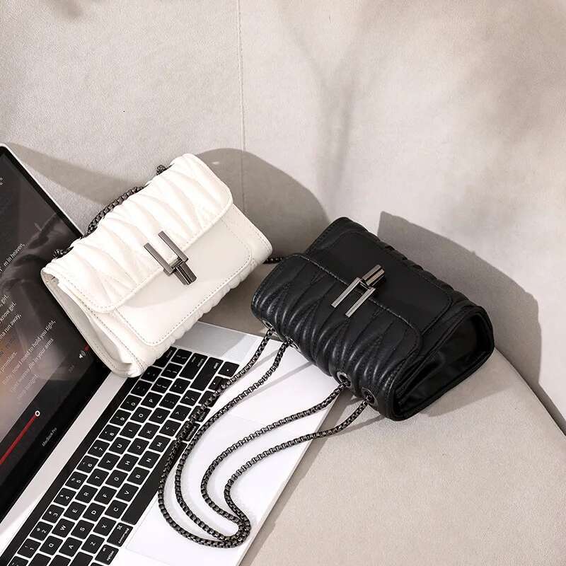 Fashionable Gge Girl Crossbody New Little Fragrance Chain Shoulder Simple Solid Color Crinkled Women's Bag PU