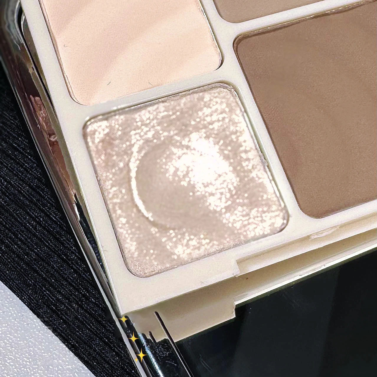 4 Colors Highlighter Contour 3D Bronzer Cosmetic Brightening Beige Matte Highlights Palette Eye Shadow Nose Powder Makeup 250219