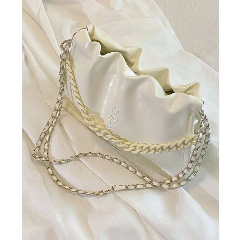 New Chain Pleated Girls Shoulder Fashion Texture Teenage Crossbody Simple Hundred Solid Color Ladies Underarm Bag PU Materia