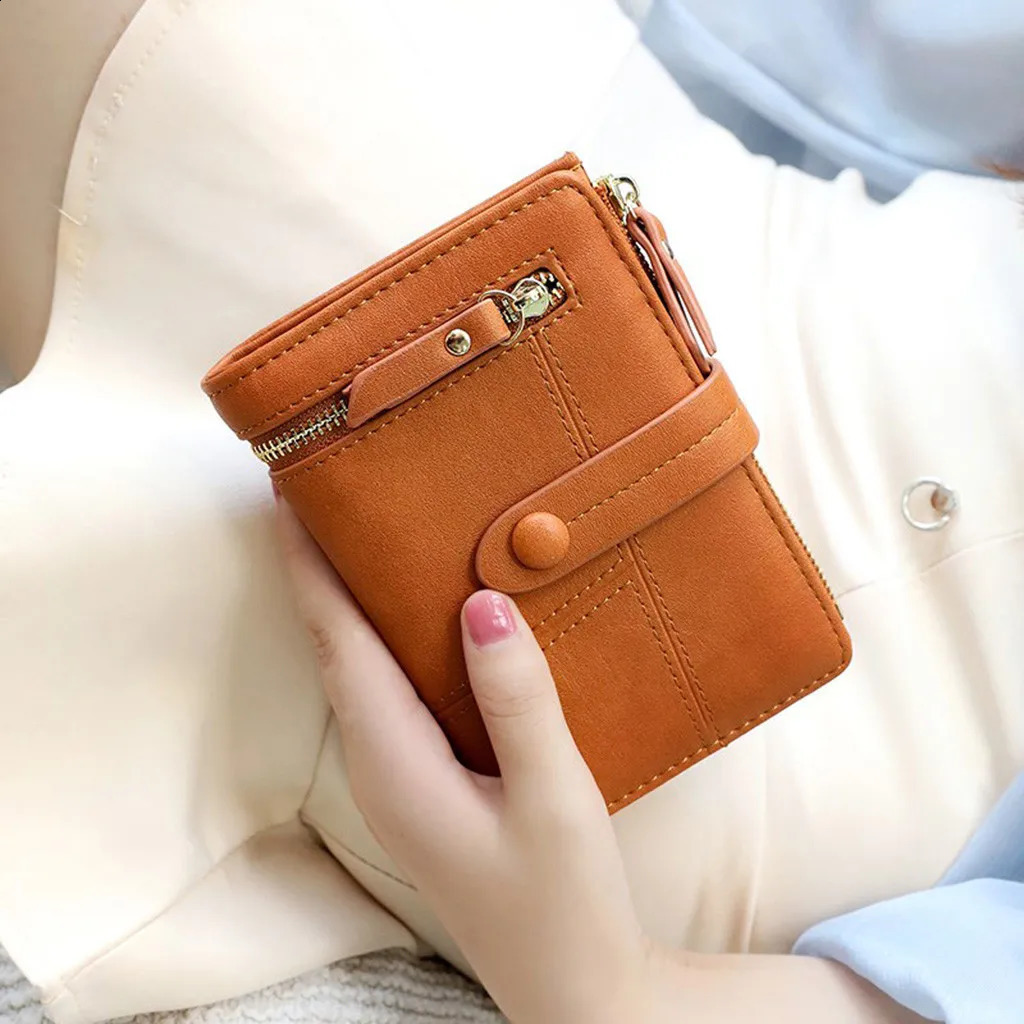 Ship from US Leather Wallet Women Wallets Short Holder Purses Fold Small Female Card Mini Purse Mens Engraved With Chains 250228FBB
