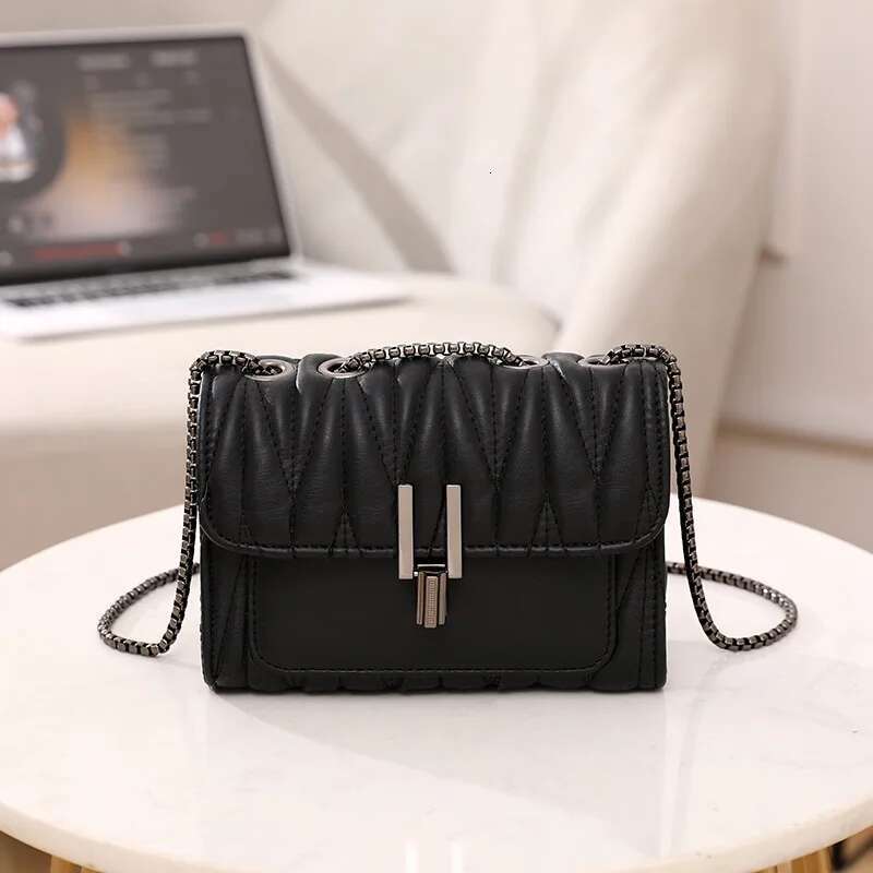 Fashionable Gge Girl Crossbody New Little Fragrance Chain Shoulder Simple Solid Color Crinkled Women's Bag PU
