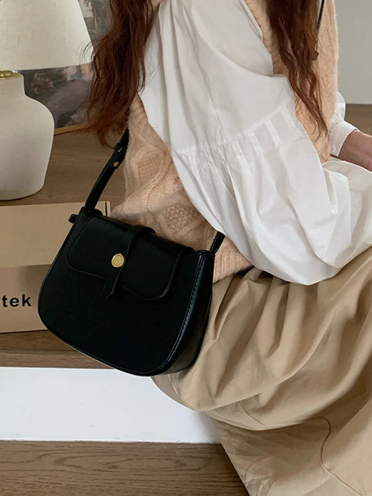 Ship from US Stylish Crossbody Bag with Magnetic Buckle Luxury Small Handbag Elegant Solid Color Backpack Wallet Underarm Stray 250304FBB