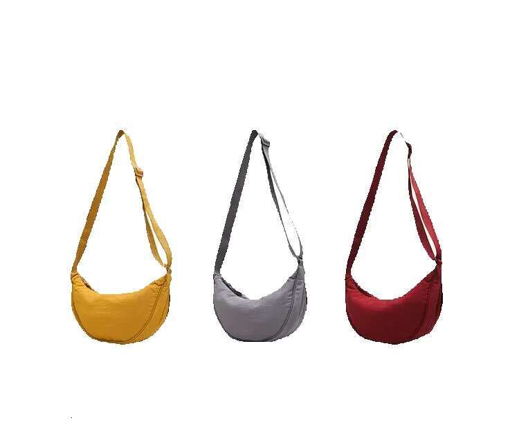 Women's Autumn And Winter New Ladies Crossbody Nylon Material Dumpg Bag Lightweight Small Satchel Fashionable Hundred Shoulde