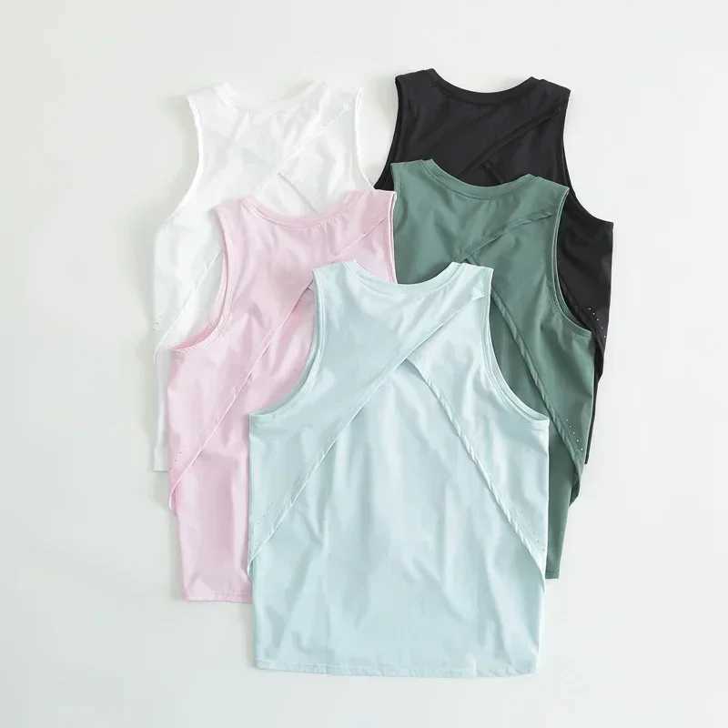 Custom Sculpt Panel Tank Top Sweat-wicking Breathable Classic Fit Waist Length Yoga Running Shirt With Reflective DetailsXJ250228