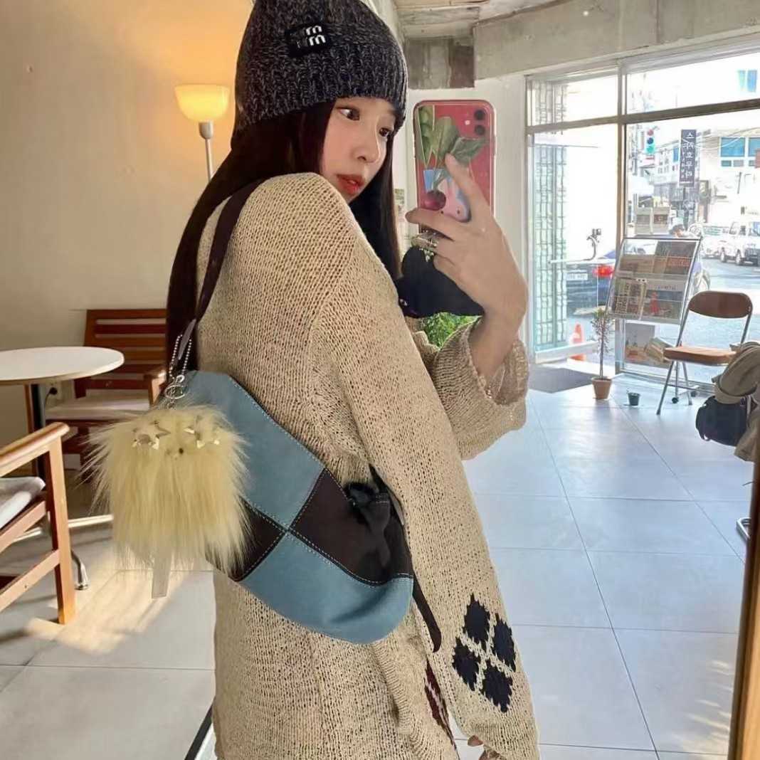 BeanieSkull Caps Miao Familys new knitted hat with a pullover female internet celebrity ear protection cold hat versatile warm fashionable autumn and 