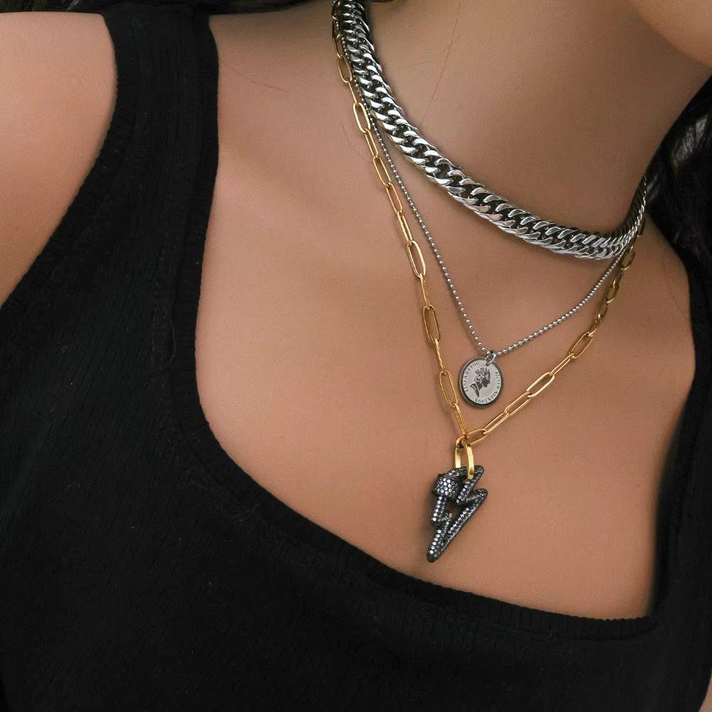Multi layer stainless steel Cuban queen pendant gold-plated paperclip chain lighing charm necklace YF3620