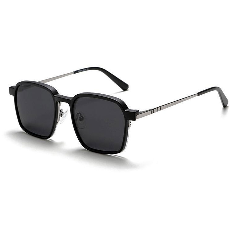 Stylish Gender-Neutral Designer Shades for Versatile Everyday and Professional Outings