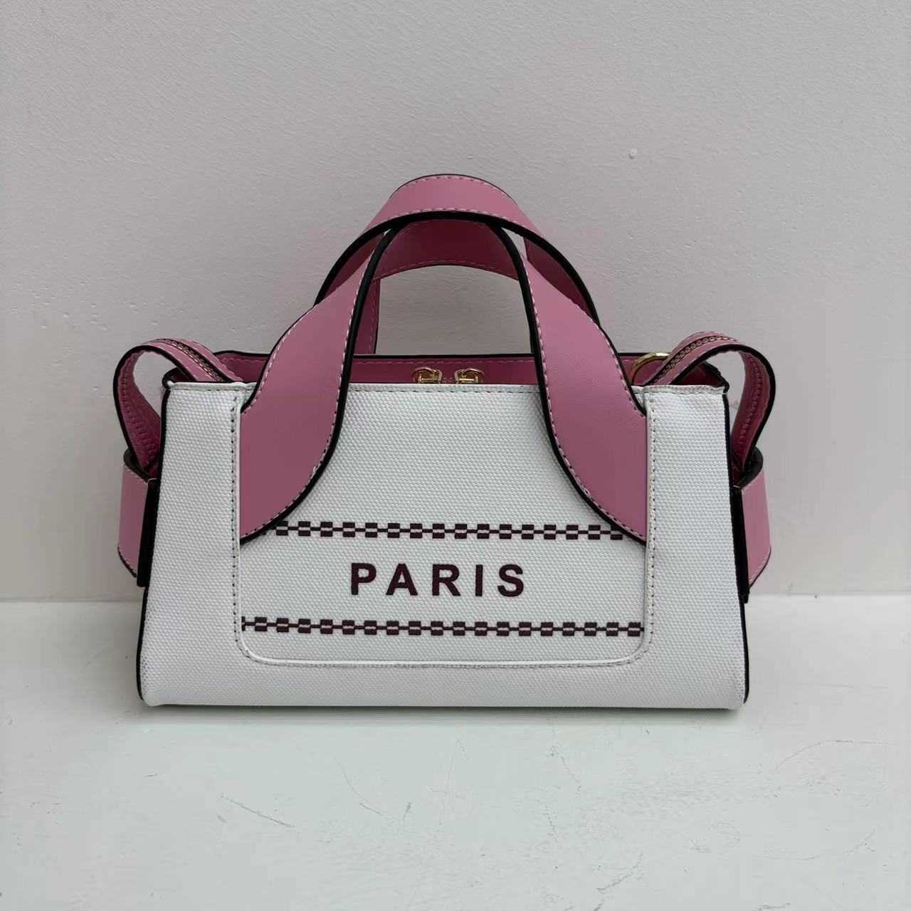 popular hand-held small square bags are fashionable and stylish single shoulder women's bags with high aesthetic value spliced color letters cros