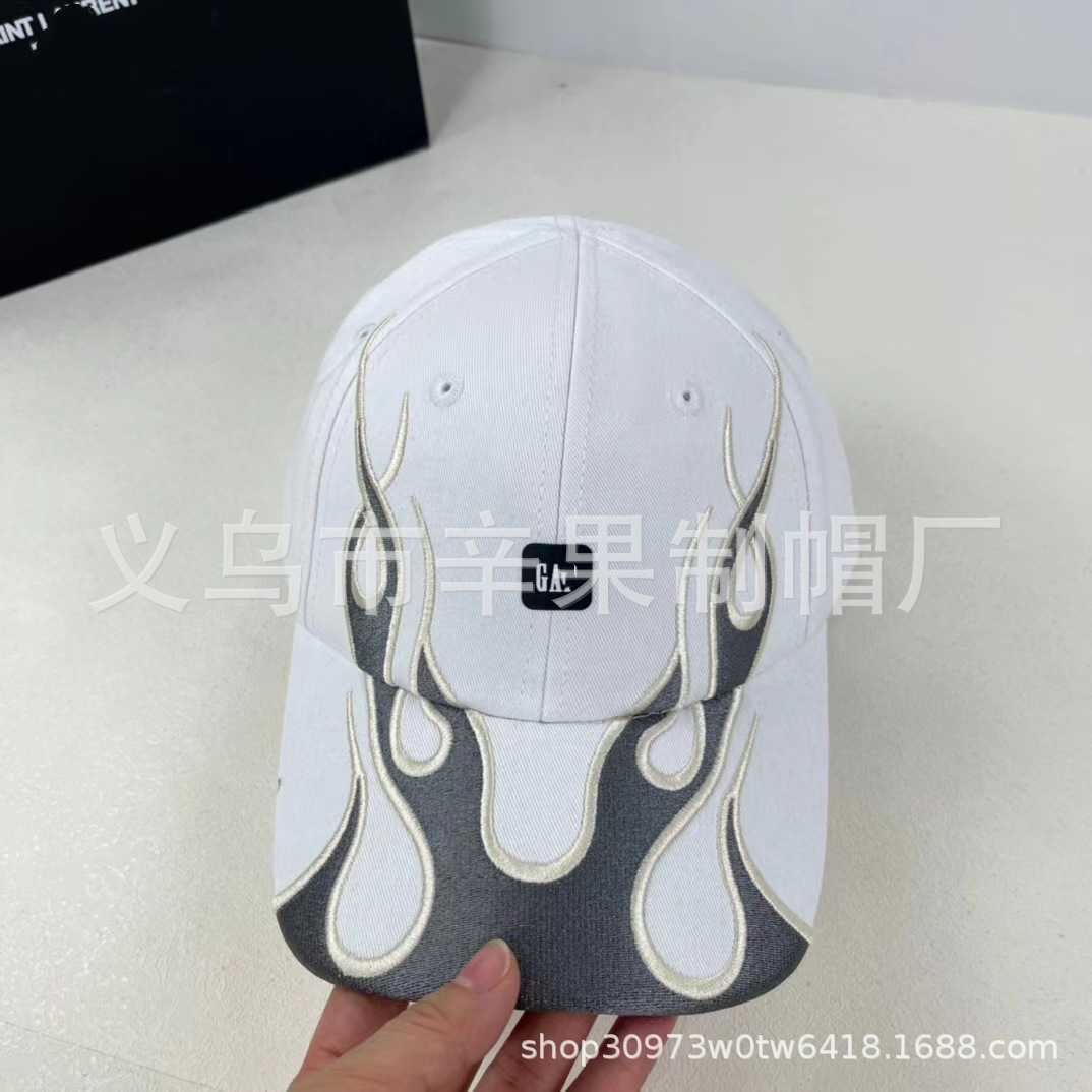Ball Caps Flame Baseball Hat Duck Tongue Hat Men and Women Street Trendy People Versatile Personality Hip Hop Big Head Circumstance Show Thin Temperam