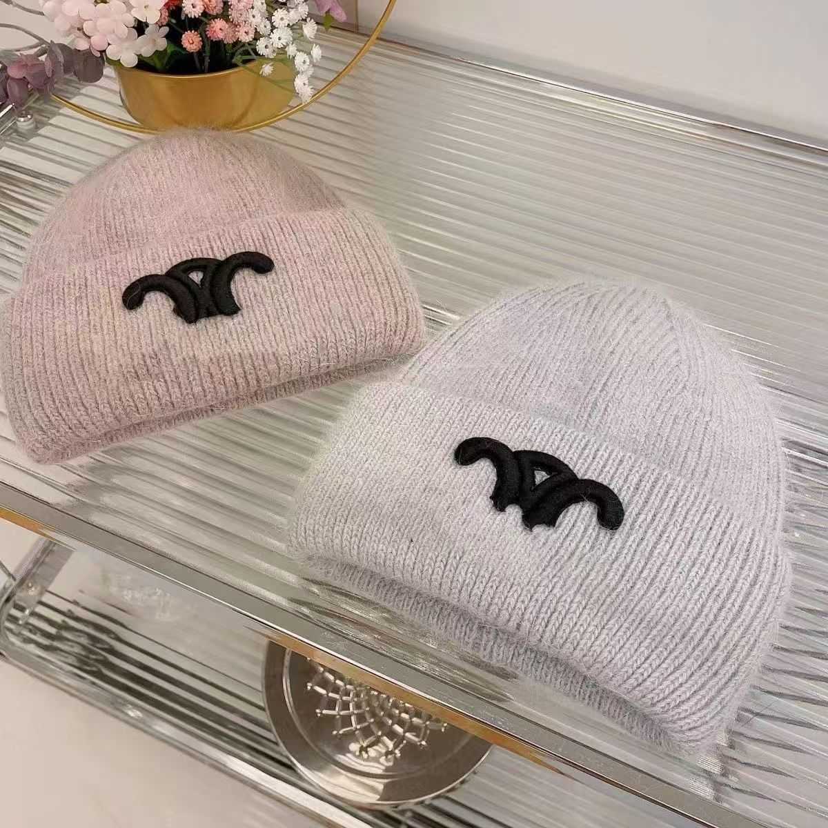 BeanieSkull Caps High quality Triumphal Arch rabbit fur knitted hat for women with a large head circumference that accentuates the face a small woolen
