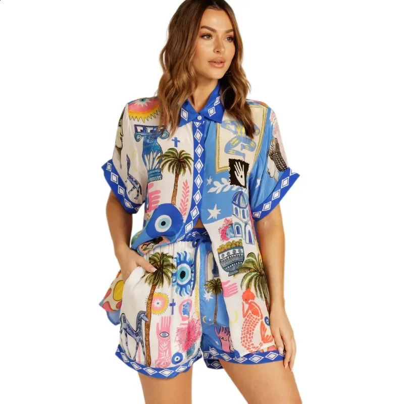SpringSummer Fashionable Womens Versatile Positioning Printed Cardigan Shirt Shorts Casual Set European and American 250228