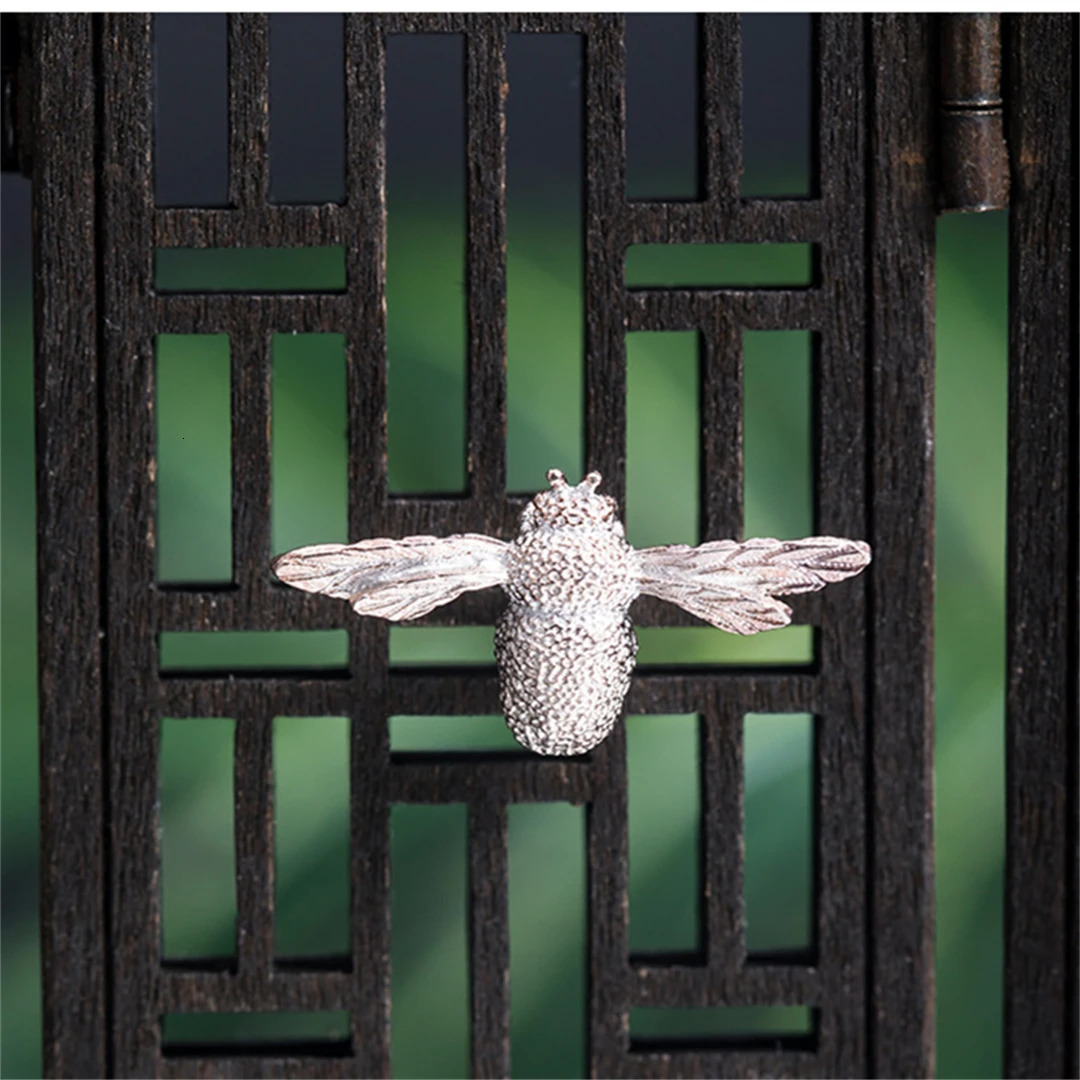 100% S925 Silver Exquisite Brooch Dress Jacket Sweater Little Bee Womens Men Brooch Style Fashion Accessories Jewelry 250227