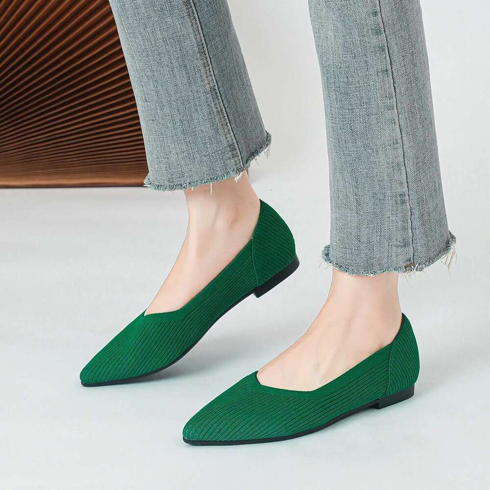 Women's flat with pointed soft knitted sole breathable comfortable shoes Spring and Autumn new model
