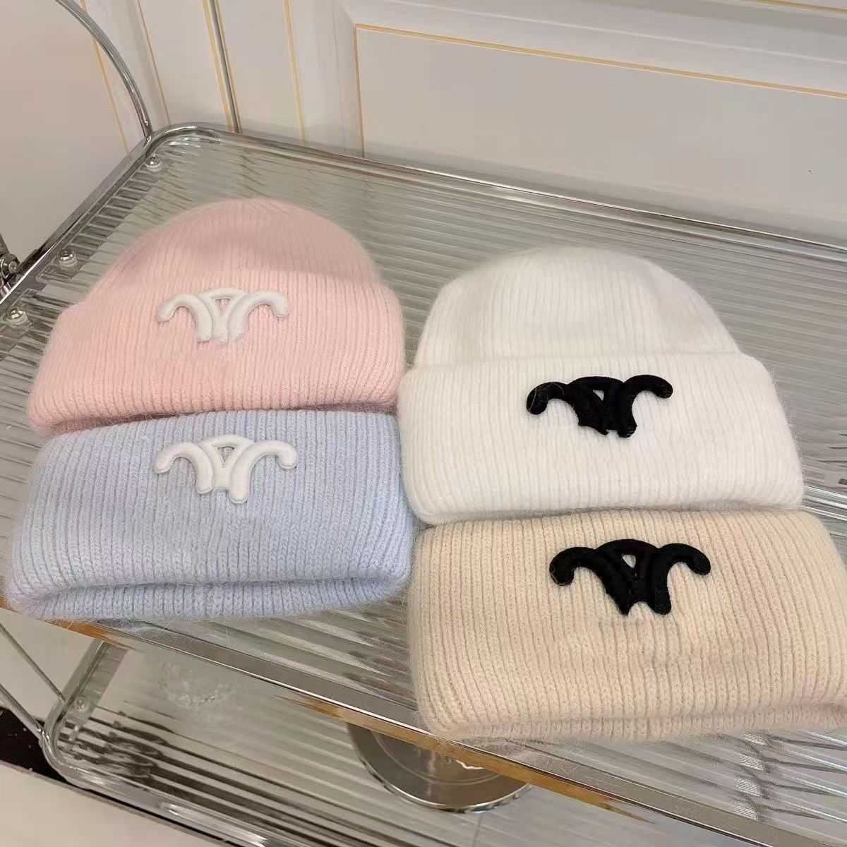 BeanieSkull Caps High quality Triumphal Arch rabbit fur knitted hat for women with a large head circumference that accentuates the face a small woolen
