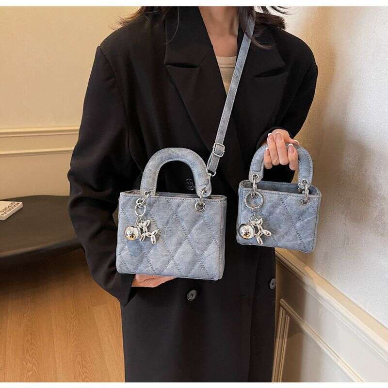 Women's Bags High end handbag for women in autumn and winter , new fashionable single shoulder crossbody bag, hand-held dia
