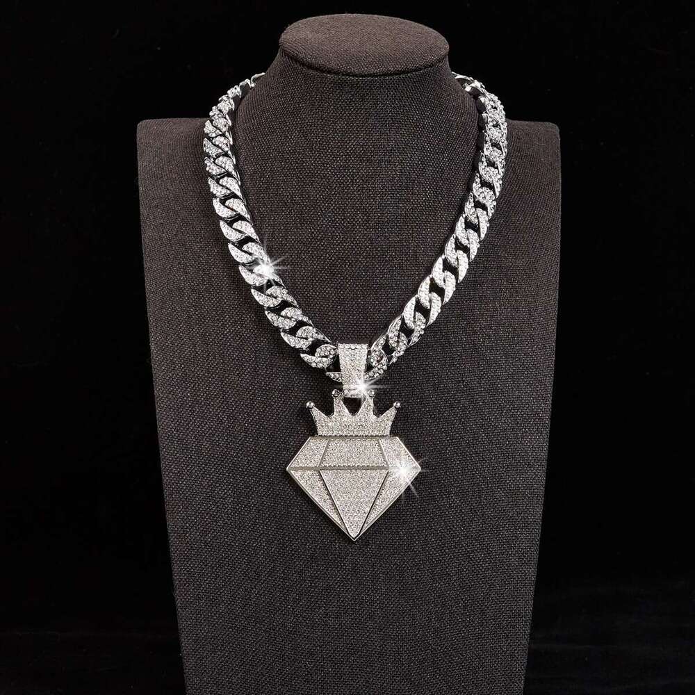 Fashion and personalized jewelry, full dia crown pendant necklace, men's high-end sense, hip-hop Cuban chain