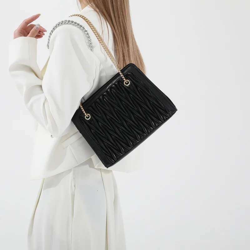 Girls New Shoulder Tote Dia Fashion Ing Commuter Women's Bag Chain Decoration PU Material