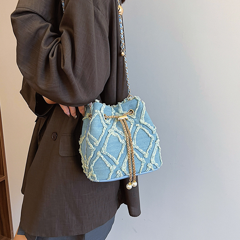 Stylish Dia Grid Mini Bucket Bag for Women