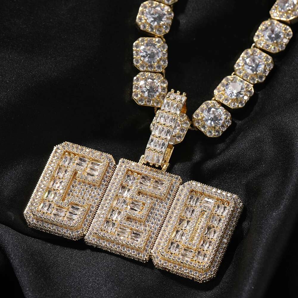 UWIN Customized Name necklaces Men Iced Out Baguettecz Custom Letters Pendant Fashion Jewelry for Gift