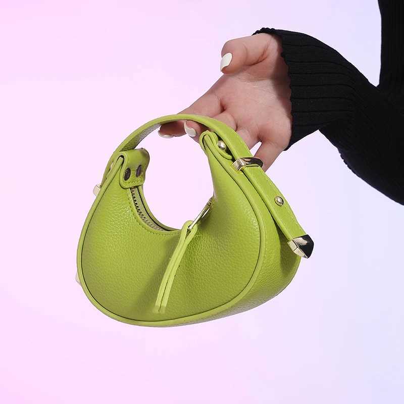 2025S Designer 5 Colors Pu Leather Lady 2024 New Y2K Mini Purse Phone Day Clutch Fashion Half Moon Handbag Lipstick Bag GreenC250222 Shoulder crossbod