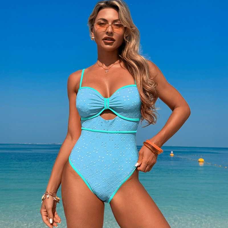 Women's Sexy Swimwear New hot spring swimsuits for women wholesale of Huludao one-piece swimsuits for women with a sense of luxury