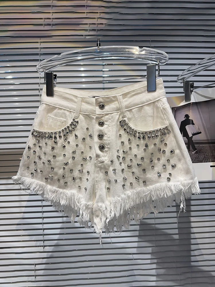 DEAT Womens Denim Shorts Shiny Rhinestone Full Diamonds Burrs Edge Wide Leg Super Short Jeans 2025 Spring Fashion 11XX3737 250227