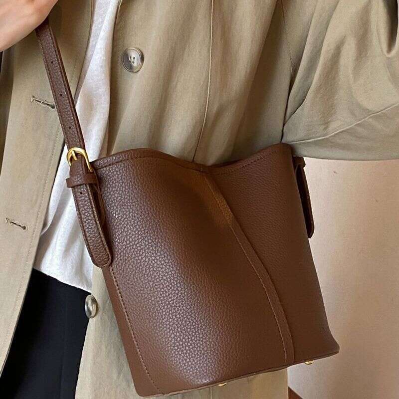 Women's Bags niche handbag women's new super hot summer crossbody bucket fashionable commuting single shoulder armpit bag