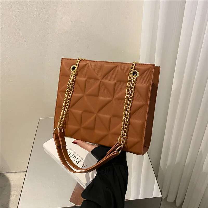Niche Fashion Checkered Chain Women's French Casual Shoulder Crossbody Ins Style Simple Underarm Bag PU Material