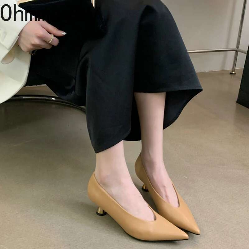 Designer Pointed Toe Women Pumps Fashion Shallow Slip On Spring Autumn Dancing Party Low Heel Shoes