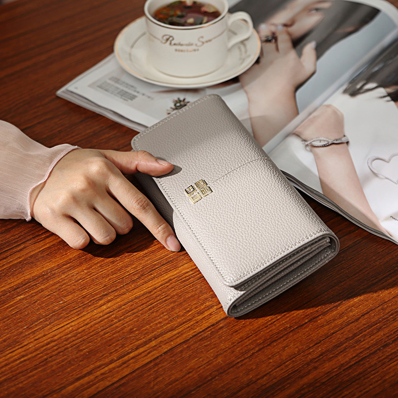 New leisure Long Style with trend Simple Fashion Buckle Designer Women s Large Capacity Handbag Wallet Clip Trendy Zero Wallet